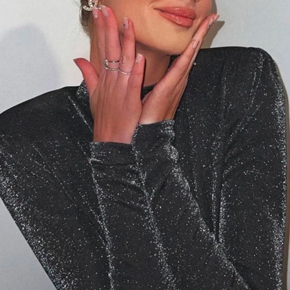 Camille Black Bodycon Dress 𝗯𝘆 𝗖𝗮𝘁𝗰𝗵𝗮𝗹𝗹 Sizs S ✨✨✨ - Picture 6 of 9